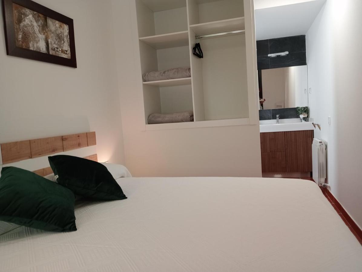 Apartamentos La Piedra En Pleno Centro Historico Con Dos Dormitorios Y Dos Banos Nájera Exteriör bild